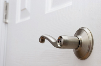 Photo of a lever-type door handle